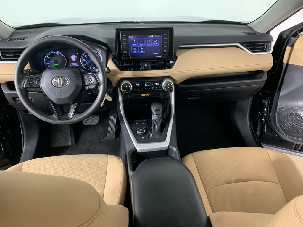 Used 2021 Toyota RAV4 LE image 33