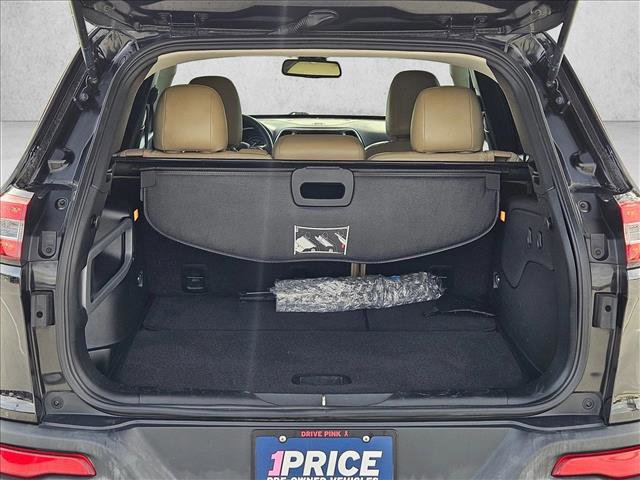 Used 2016 Jeep Cherokee Latitude w/ Safety/Convenience Group image 6