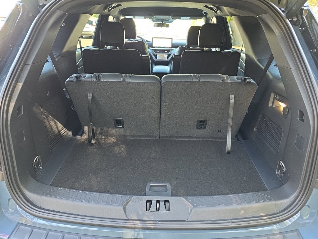 New 2027 Ford Explorer ST-Line w/ ST-Line Street Pack AWD/4WD image 28
