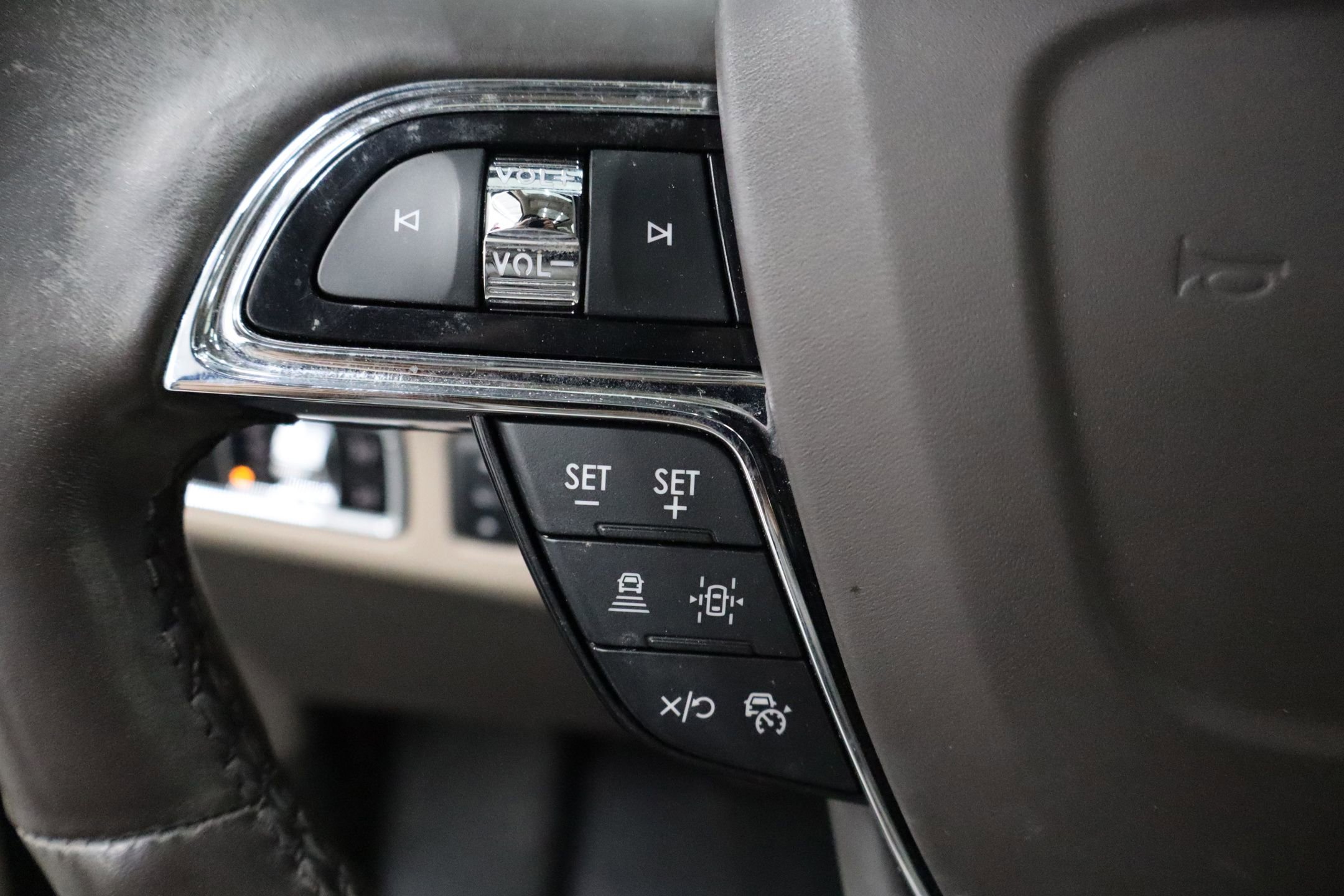 Used 2023 Lincoln Navigator L Reserve image 17