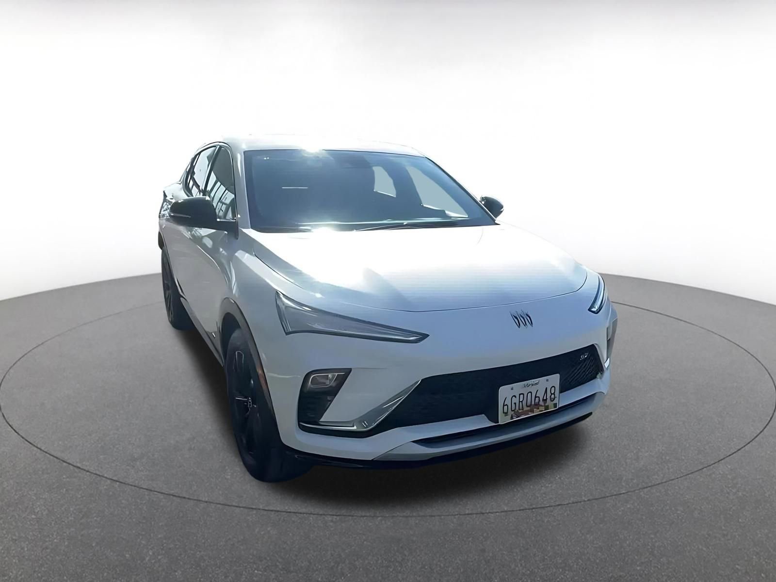 Used 2025 Buick Envista Sport Touring image 3