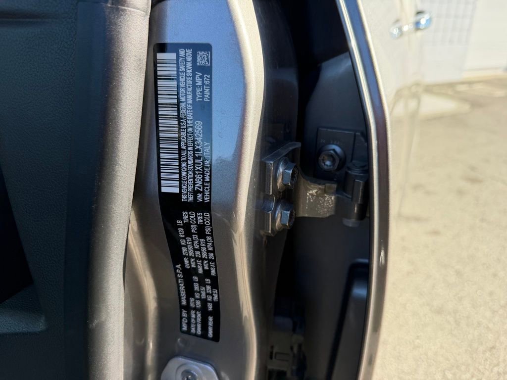 Used 2020 Maserati Levante GranLusso image 34