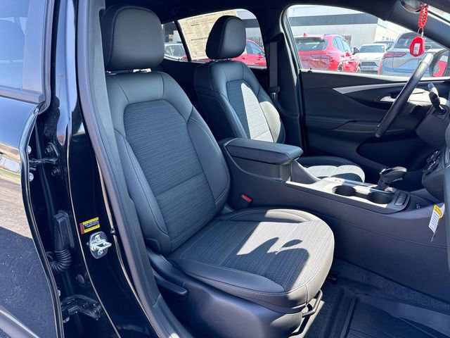 New 2025 Buick Envista Sport Touring w/ Convenience I Package FWD image 24