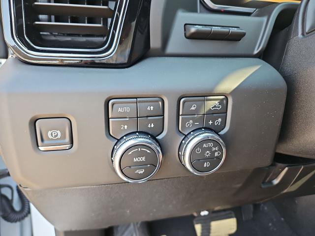 New 2026 GMC Sierra 2500 AT4 w/ AT4 Premium Plus Package image 97