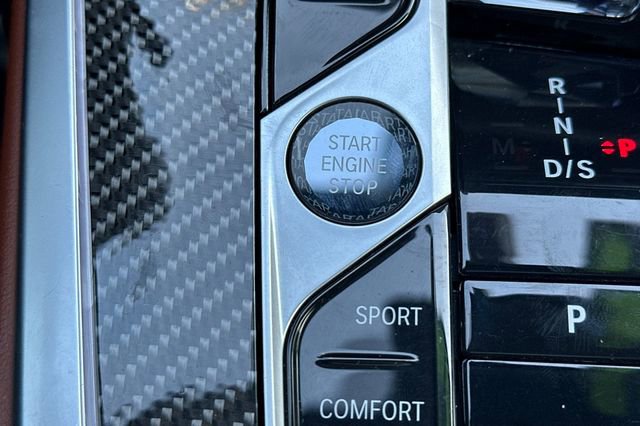 Used 2023 BMW X7 M60i w/ Executive Package image 28