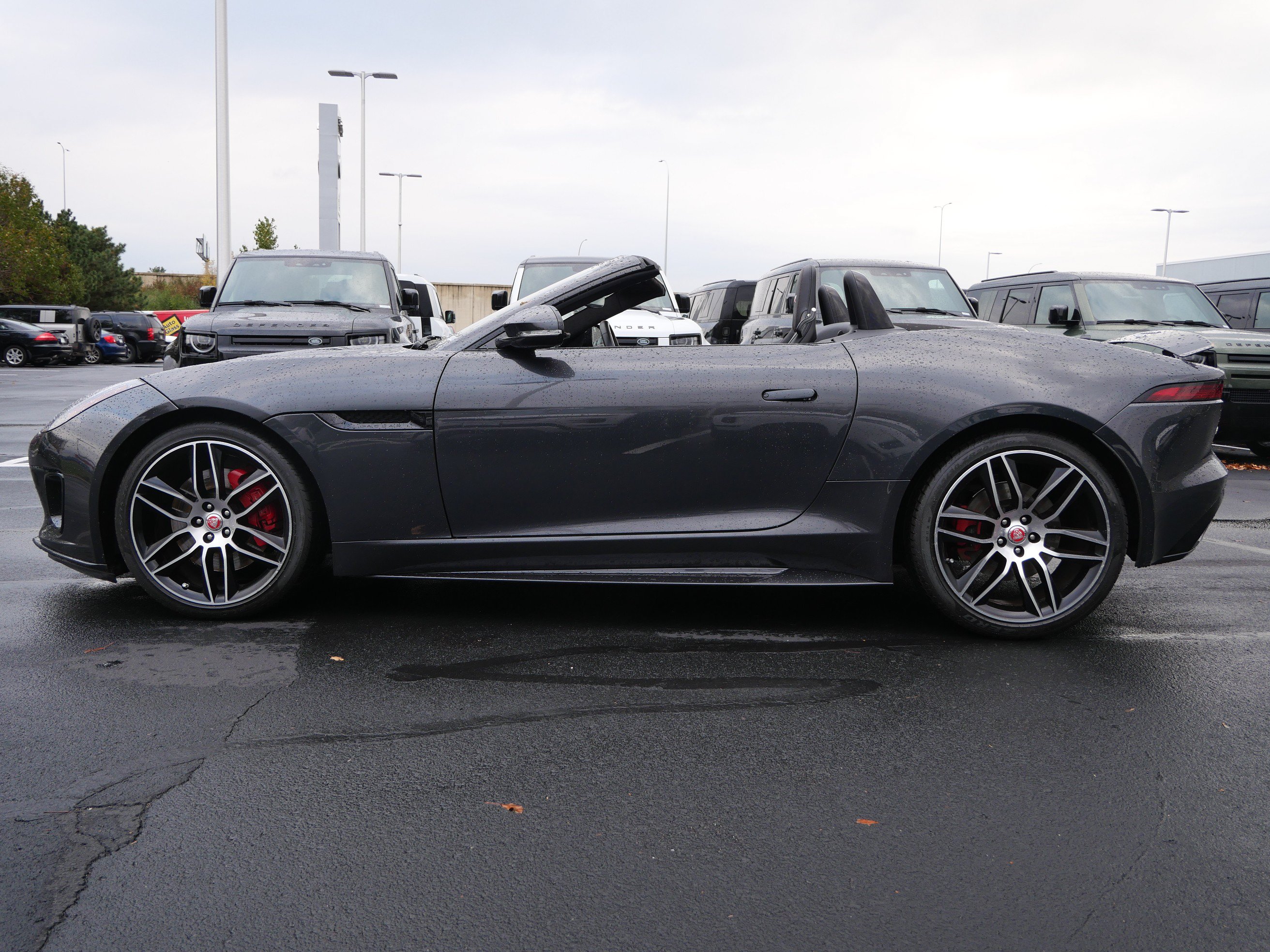 Used 2020 Jaguar F-TYPE Convertible RWD image 2