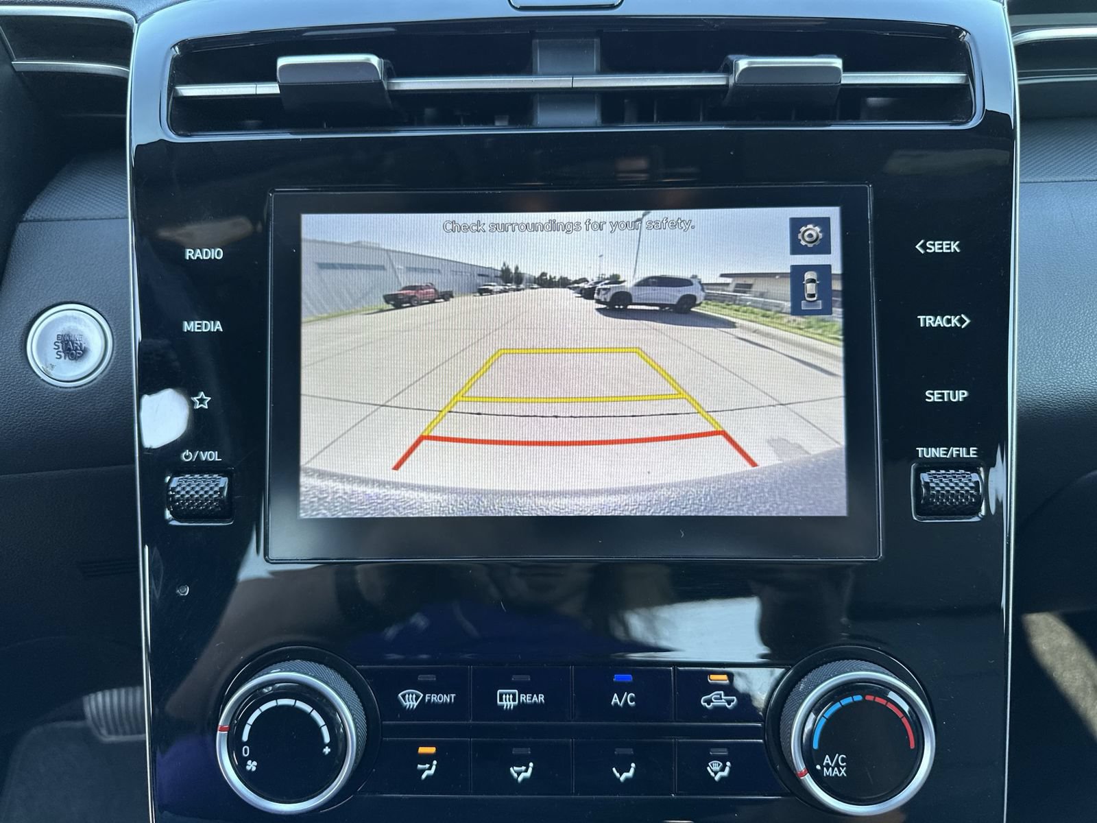 Used 2023 Hyundai Santa Cruz SEL AWD/4WD image 14