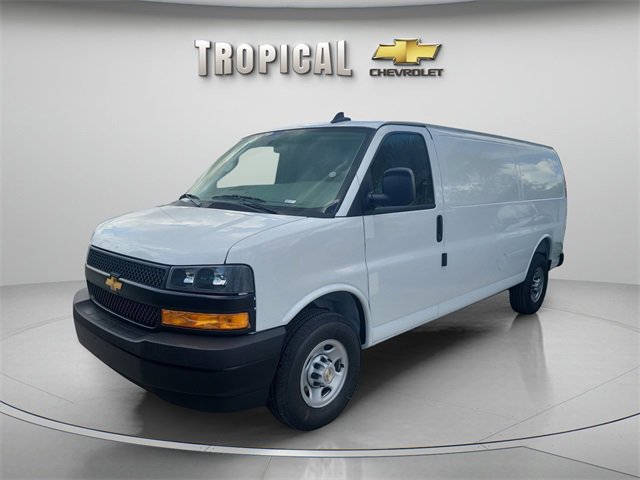 New 2025 Chevrolet Express 2500 Extended w/ Driver Convenience Package video 1