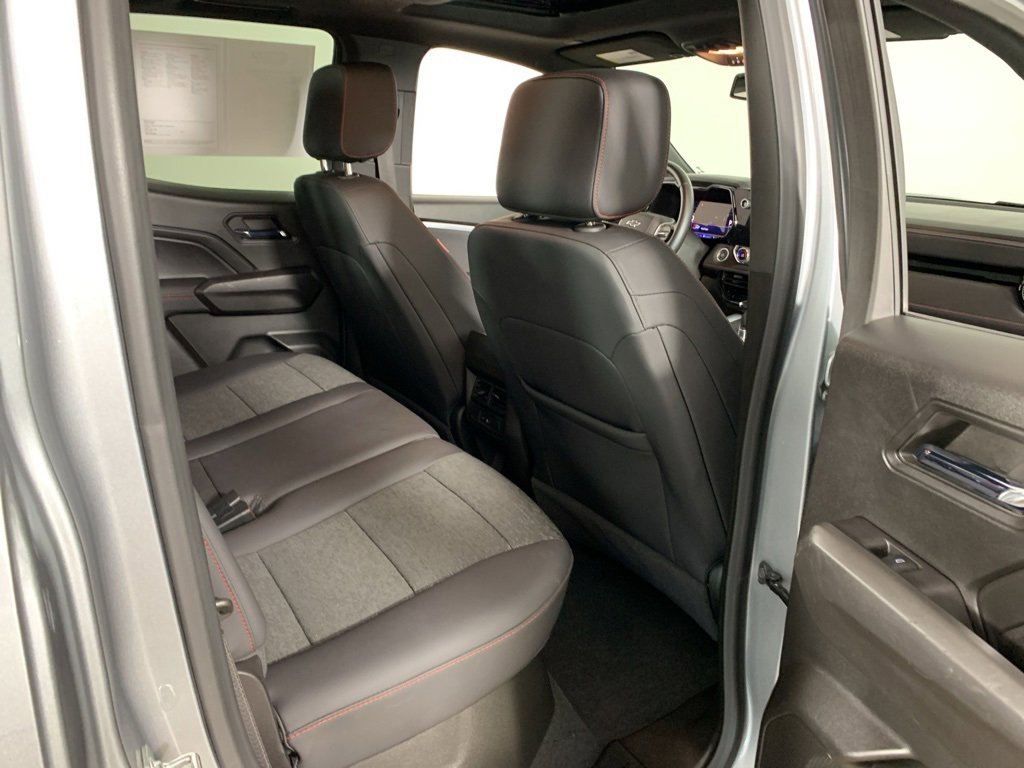 Used 2024 Chevrolet Colorado Z71 w/ Z71 Convenience Package 2 image 35