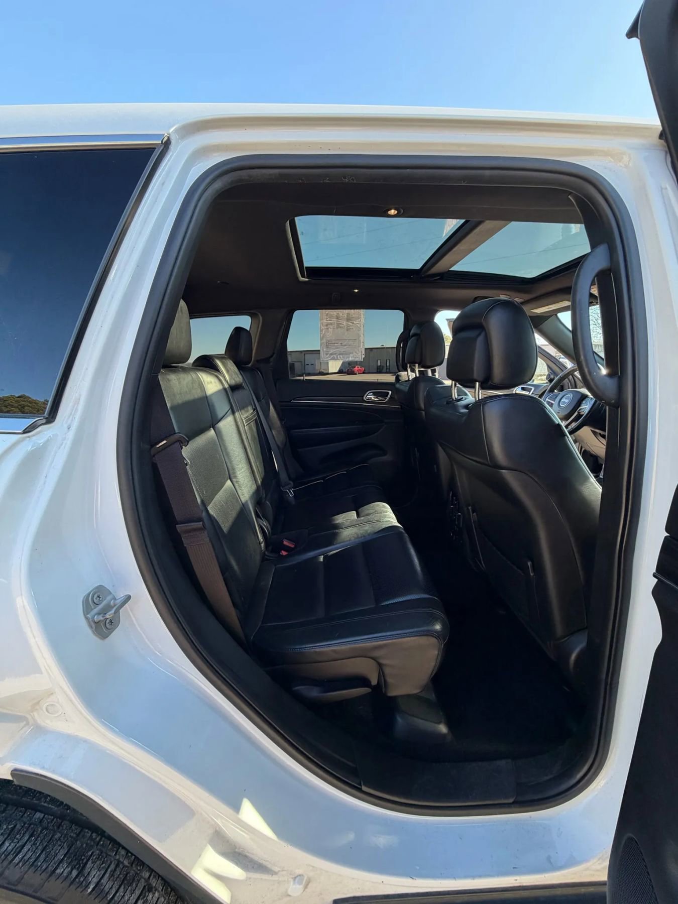 Used 2020 Jeep Grand Cherokee Limited w/ Luxury Group II image 12