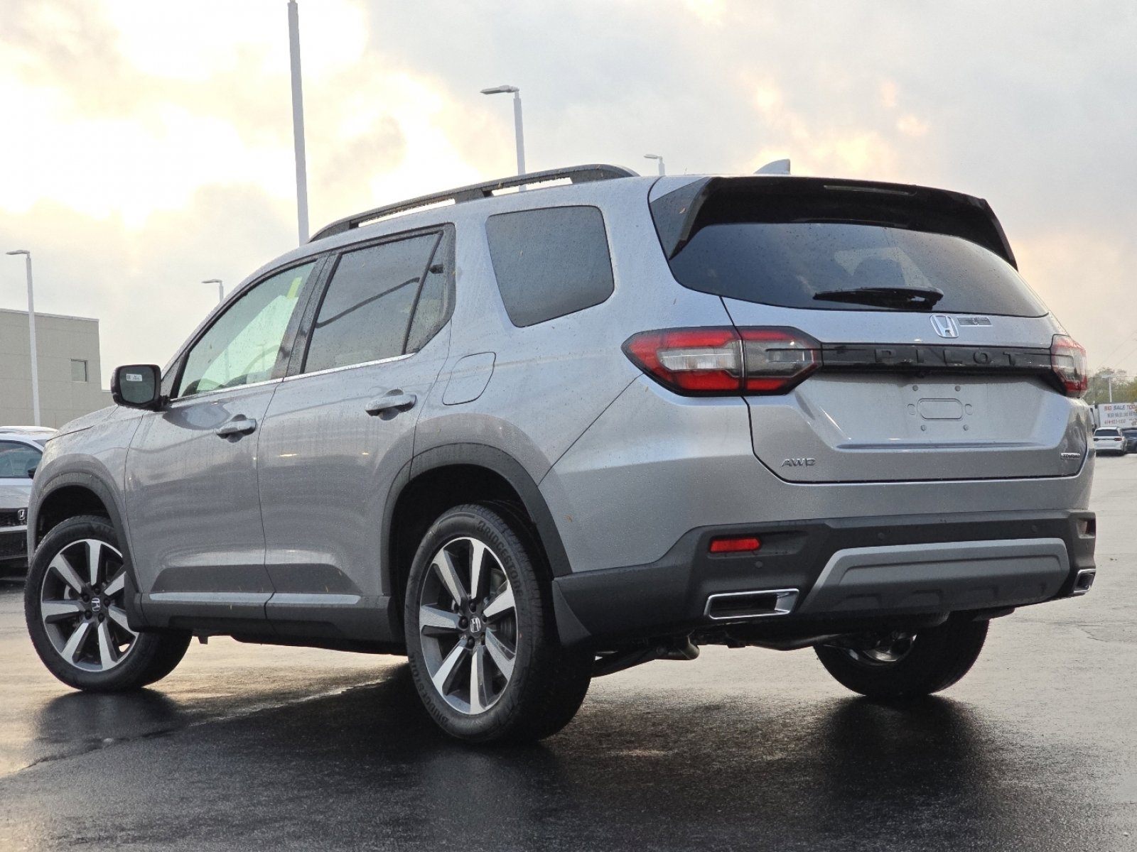 New 2025 Honda Pilot Touring image 22