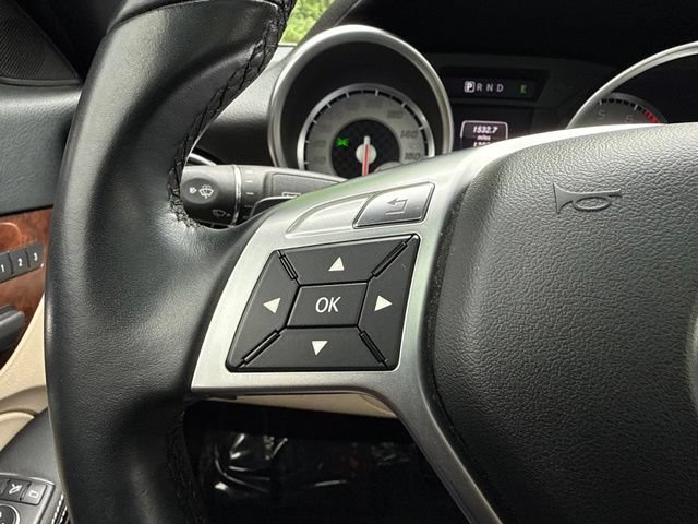 Used 2014 Mercedes-Benz SLK 350 image 23