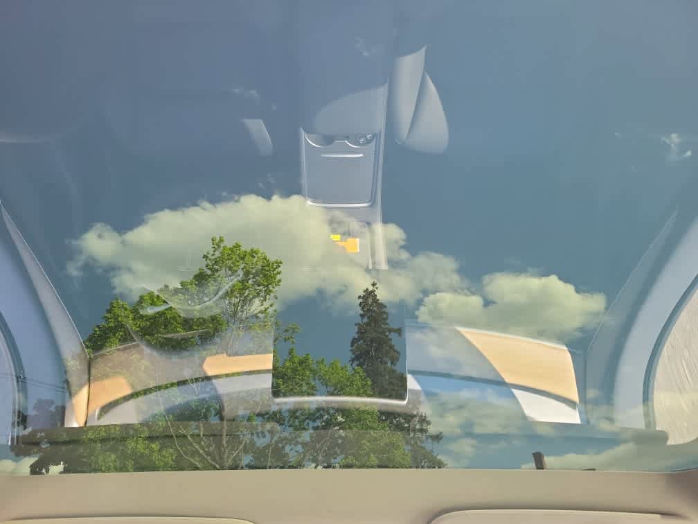 Used 2023 Tesla Model Y AWD image 39
