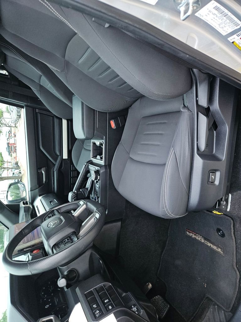 Used 2024 Toyota Tacoma TRD Off-Road image 11