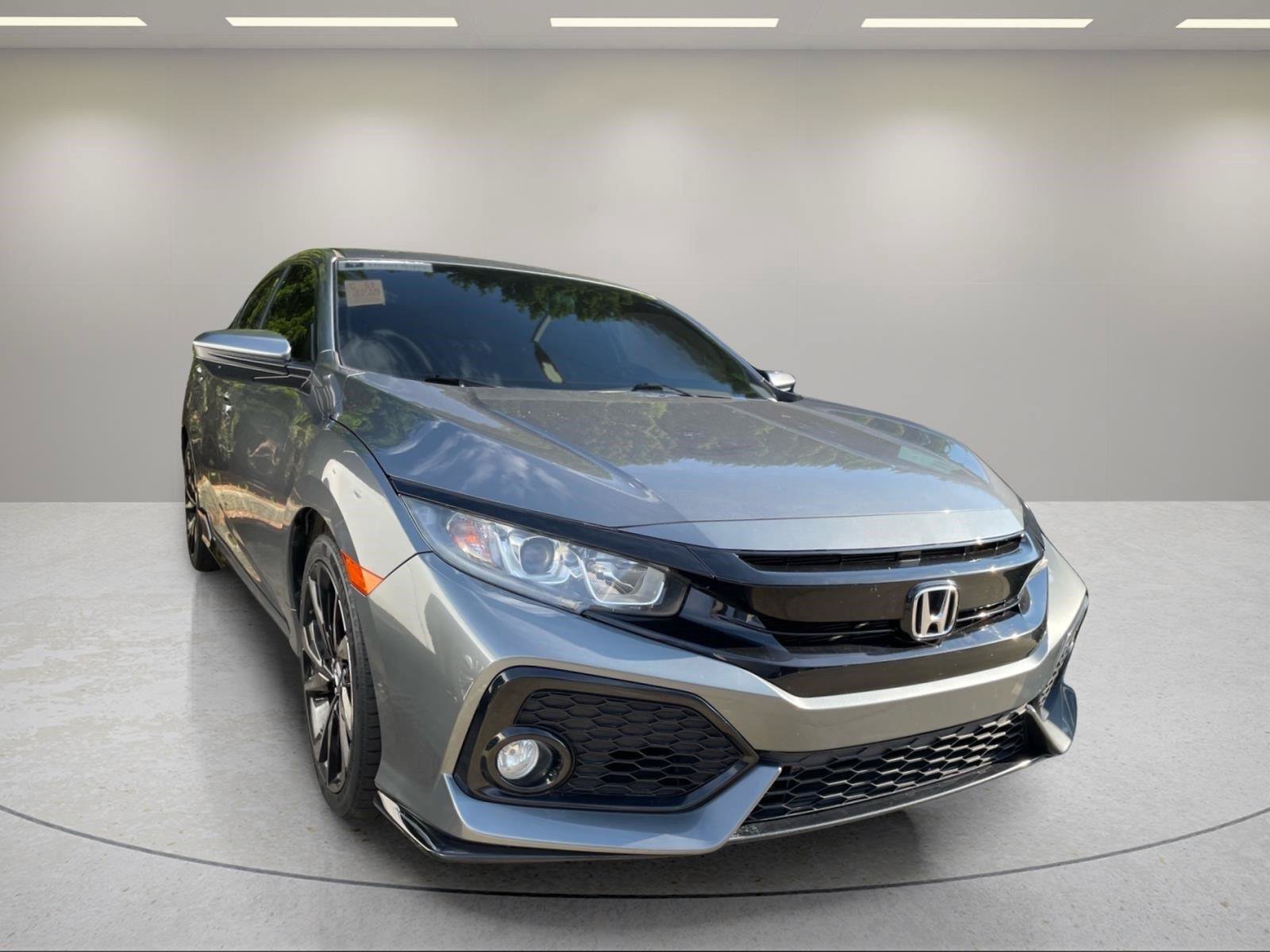 Used 2018 Honda Civic Sport image 11
