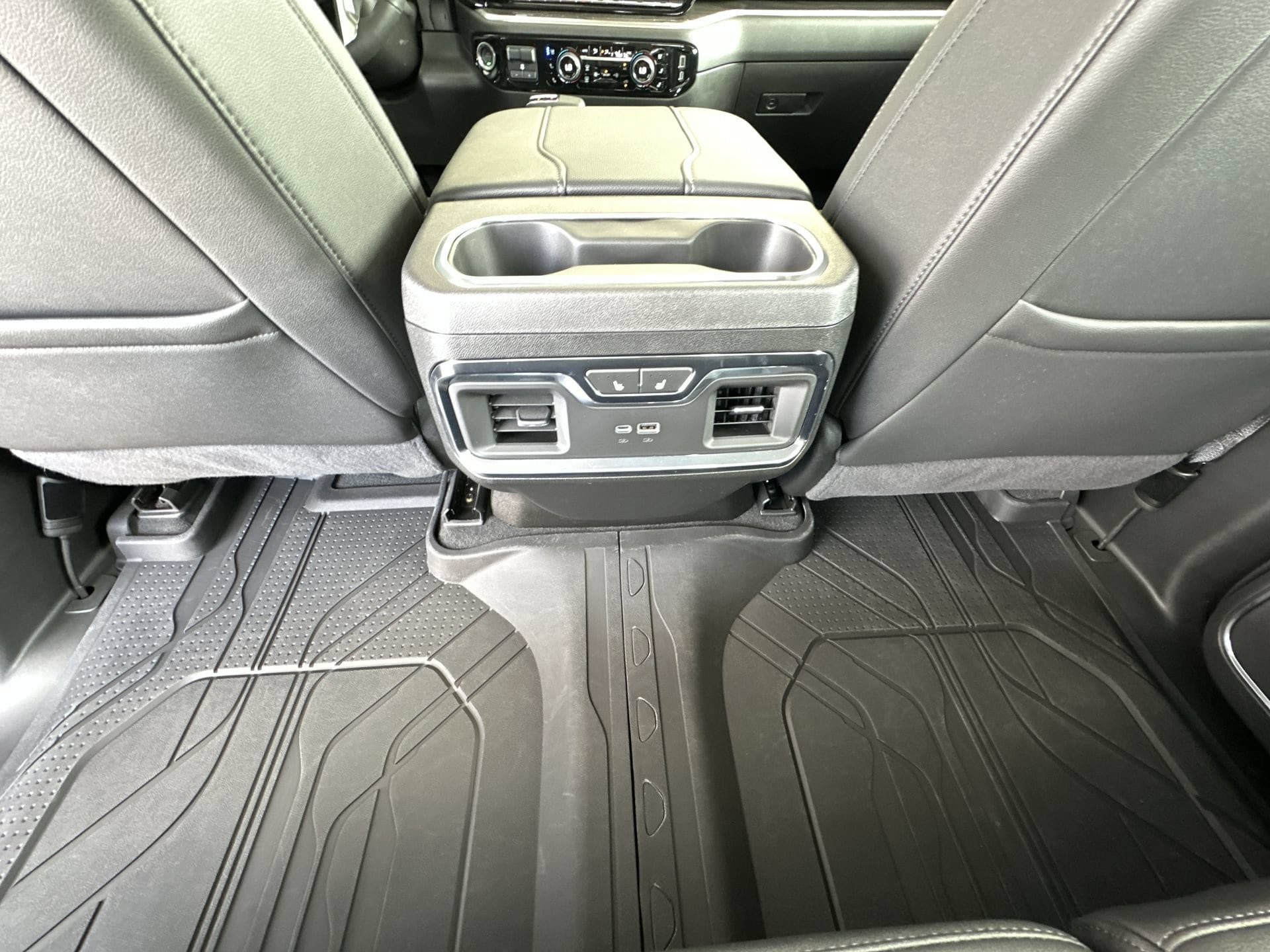 Certified 2024 Chevrolet Silverado 1500 LTZ w/ LTZ Premium Package AWD/4WD image 22