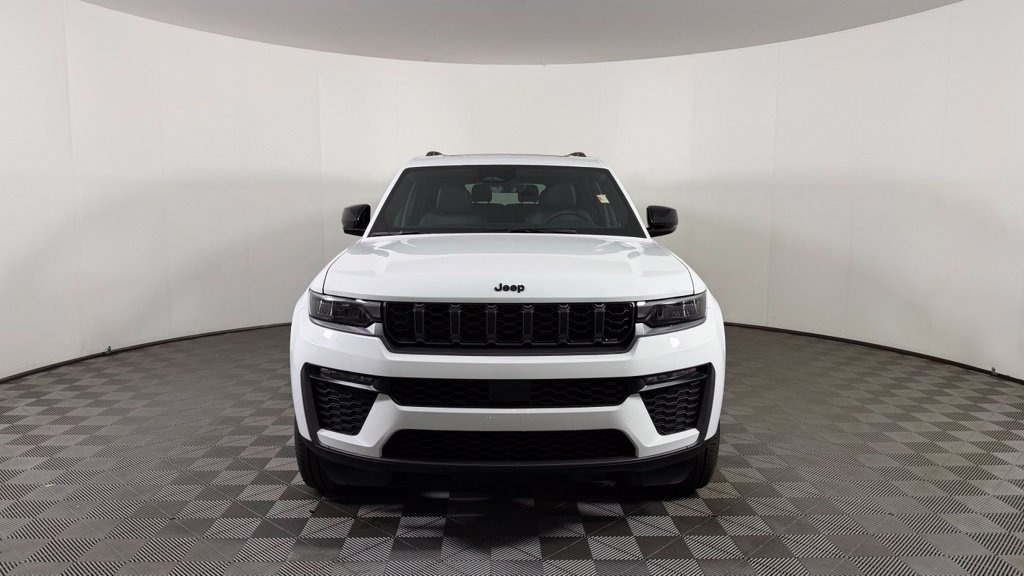 New 2027 Jeep Grand Cherokee L Limited AWD/4WD image 2