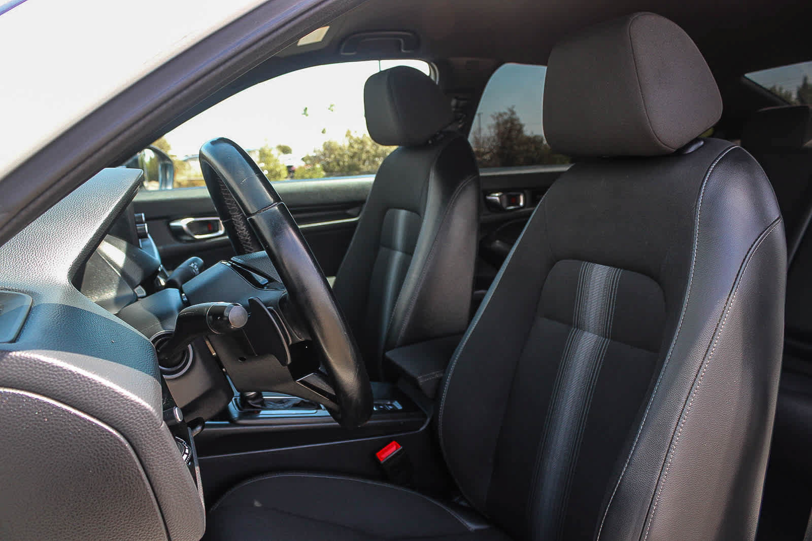 Certified 2025 Honda Civic Sport image 17