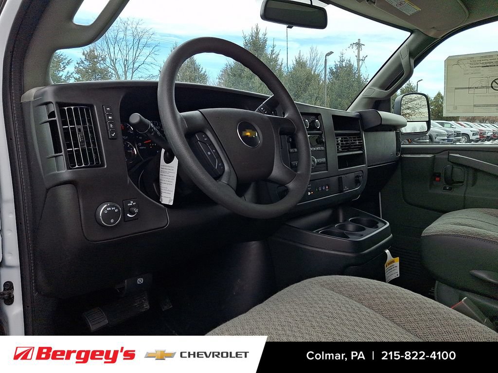 New 2025 Chevrolet Express 2500 w/ Driver Convenience Package RWD image 8