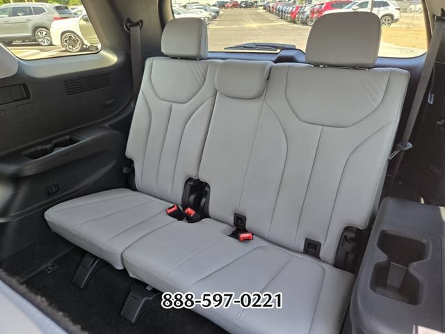 Used 2024 Hyundai Palisade SEL FWD image 12