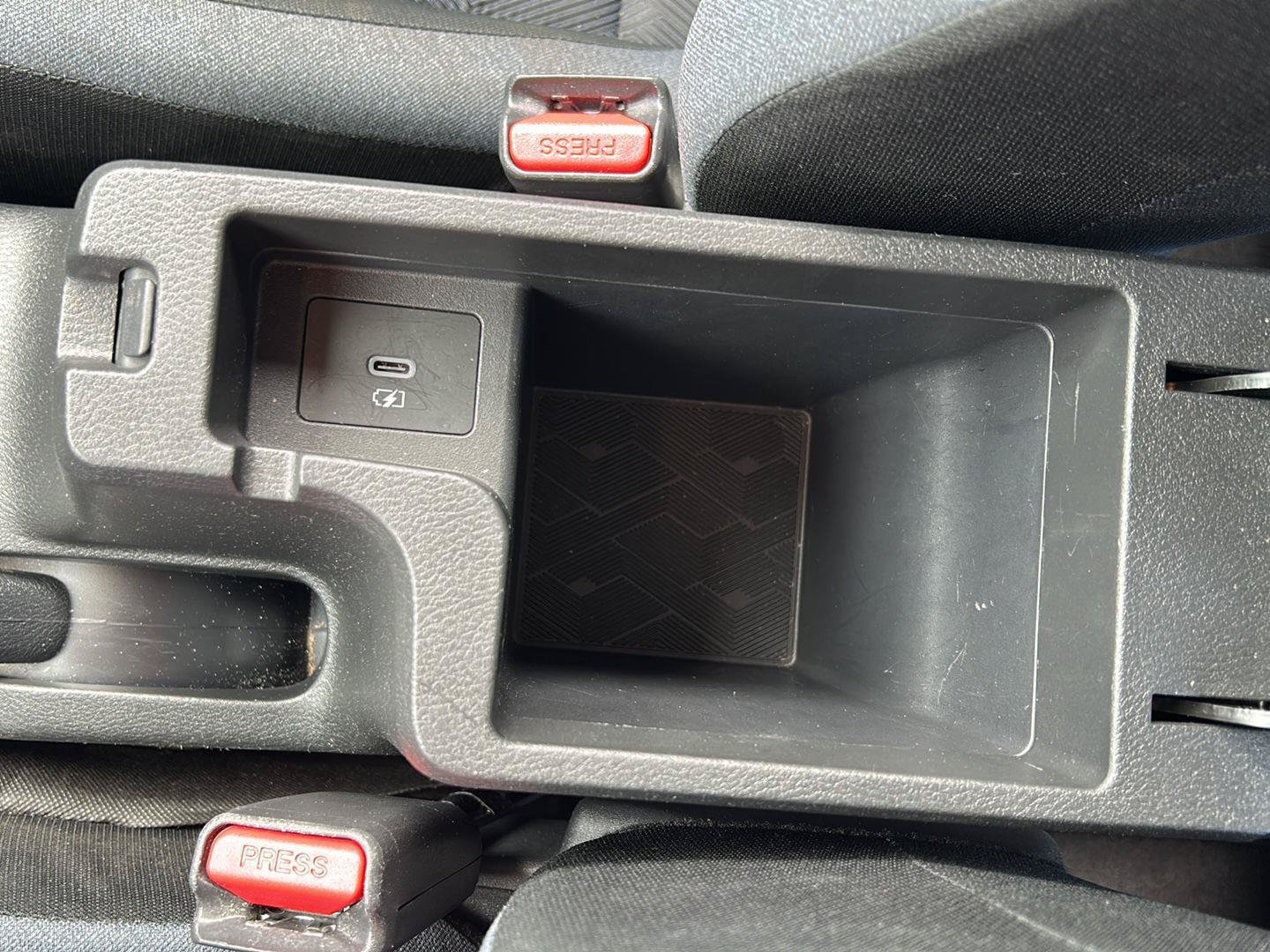 Used 2024 Nissan Versa SV FWD image 17