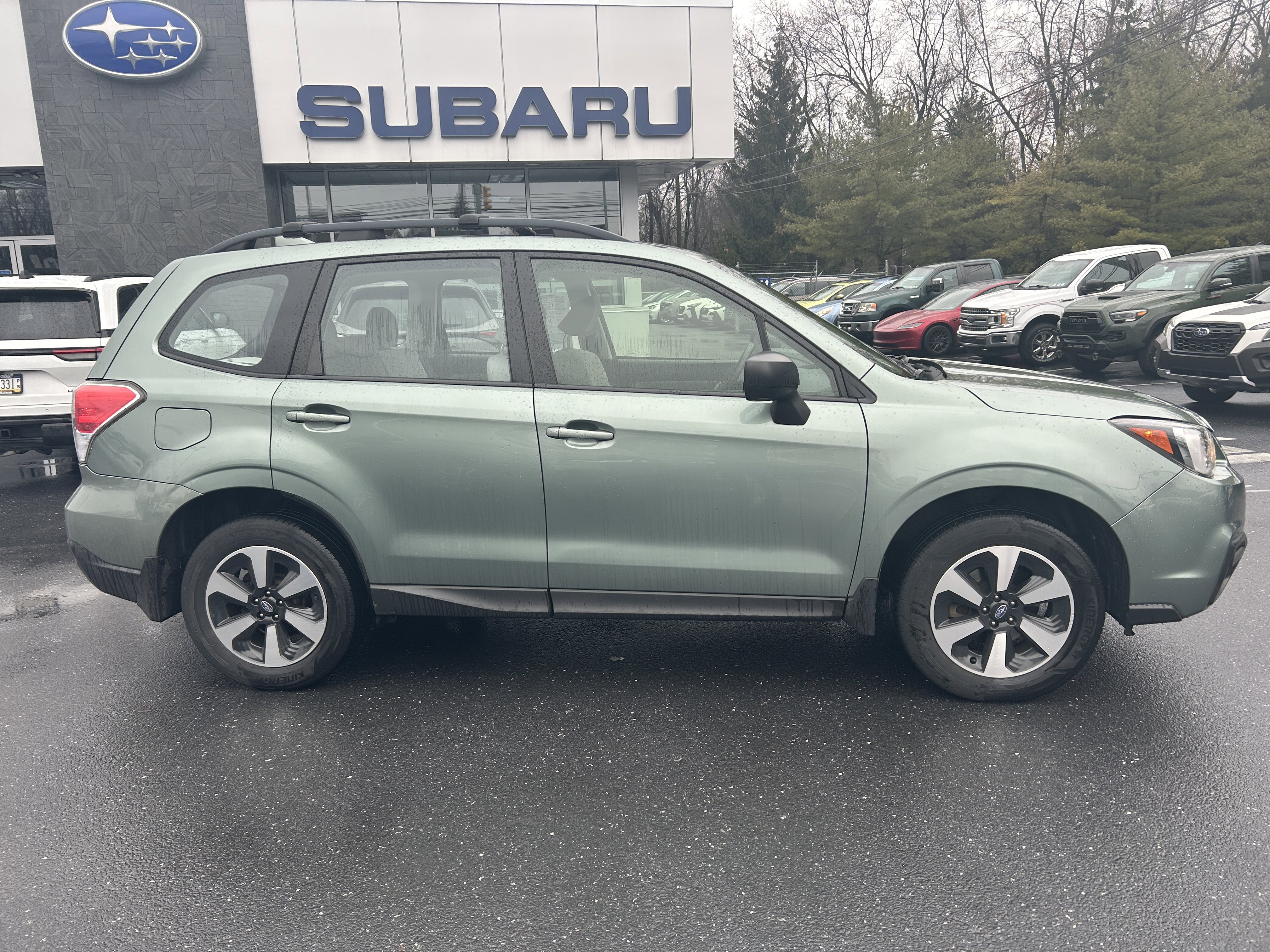 Used 2018 Subaru Forester 2.5i w/ Alloy Wheel Package image 2