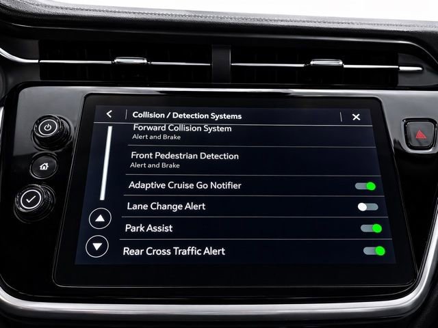 Used 2023 Chevrolet Bolt EUV Premier w/ Sun & Sound Package FWD image 25