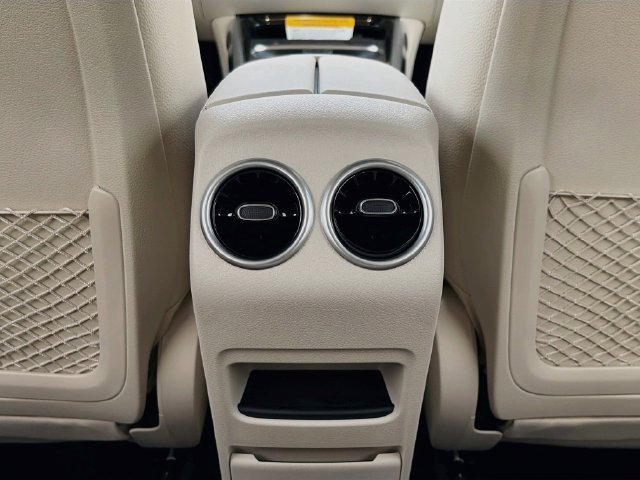 New 2026 Mercedes-Benz GLB 250 4MATIC image 25