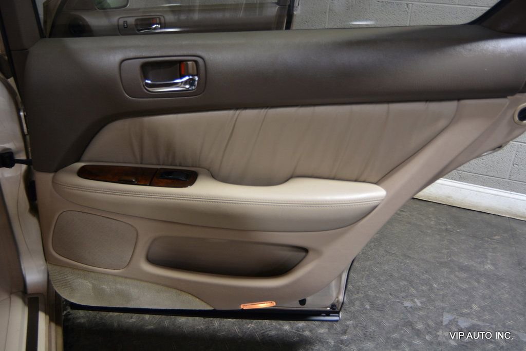 Used 1995 Lexus LS 400 image 14