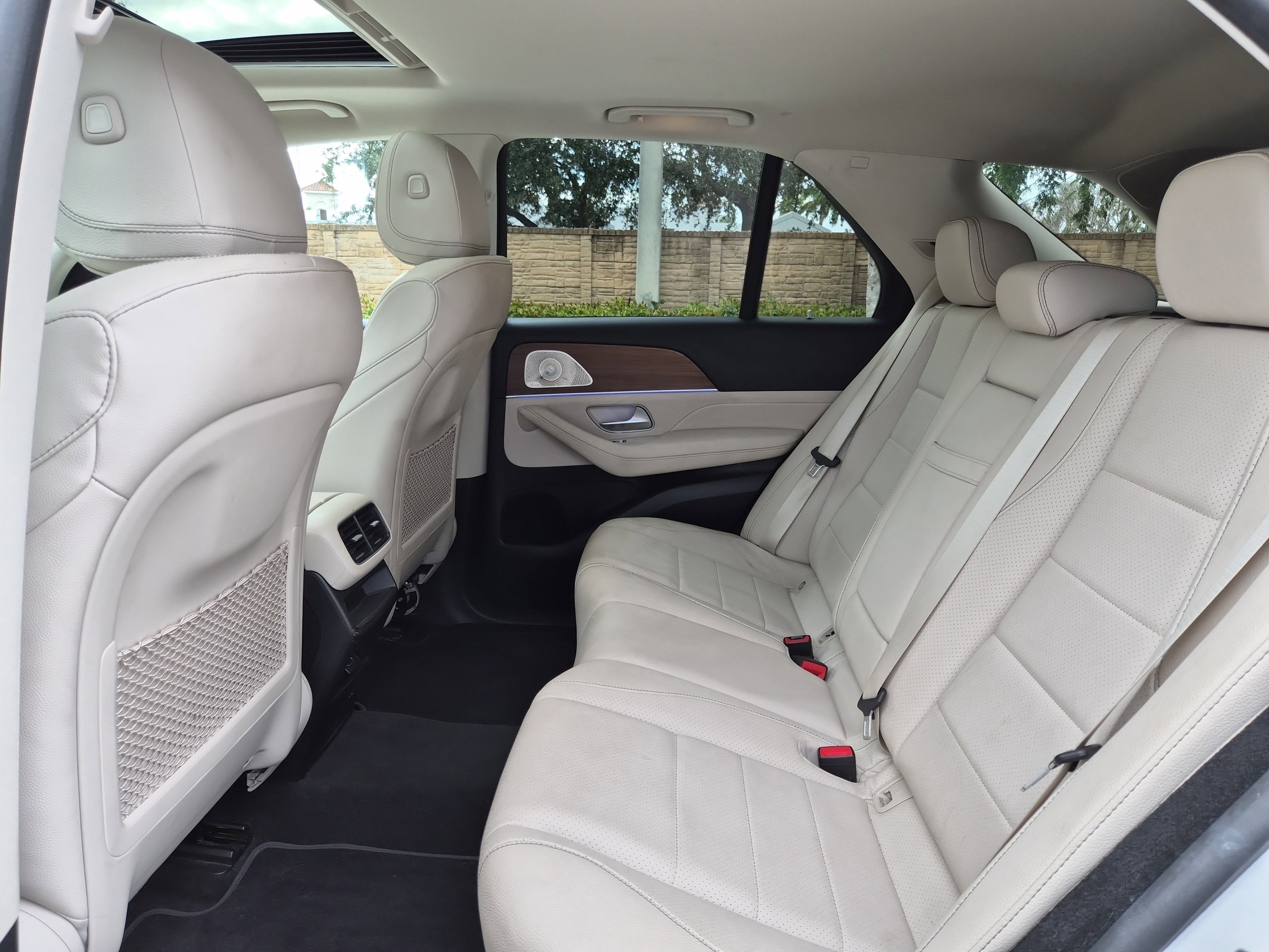 Used 2022 Mercedes-Benz GLE 350 w/ Premium Package image 14