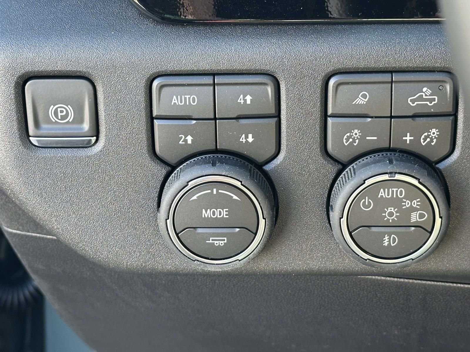 New 2026 Chevrolet Silverado 1500 High Country w/ Technology Package image 17