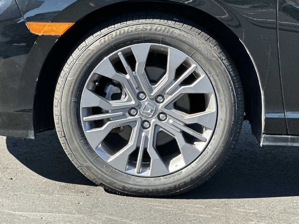 Used 2025 Honda Odyssey Touring image 9