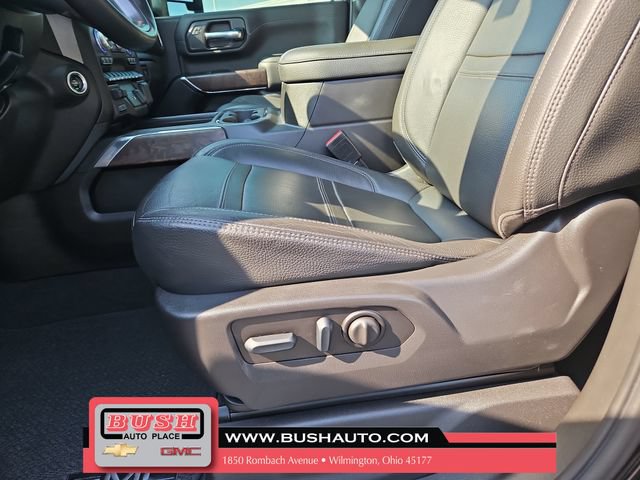 Used 2023 GMC Sierra 3500 Denali AWD/4WD image 16