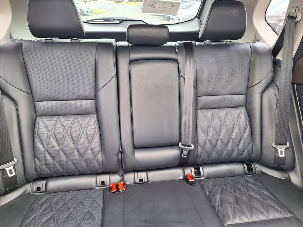 Used 2023 Nissan Rogue Platinum w/ Platinum Premium Package image 30