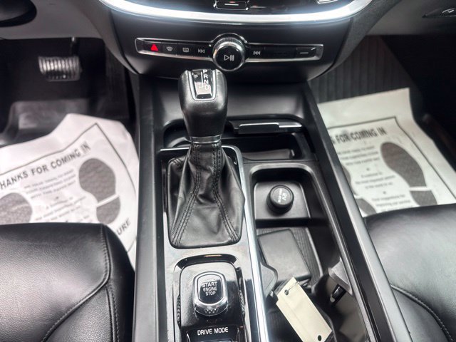 Used 2019 Volvo S60 T5 Momentum w/ Premium Package FWD image 25