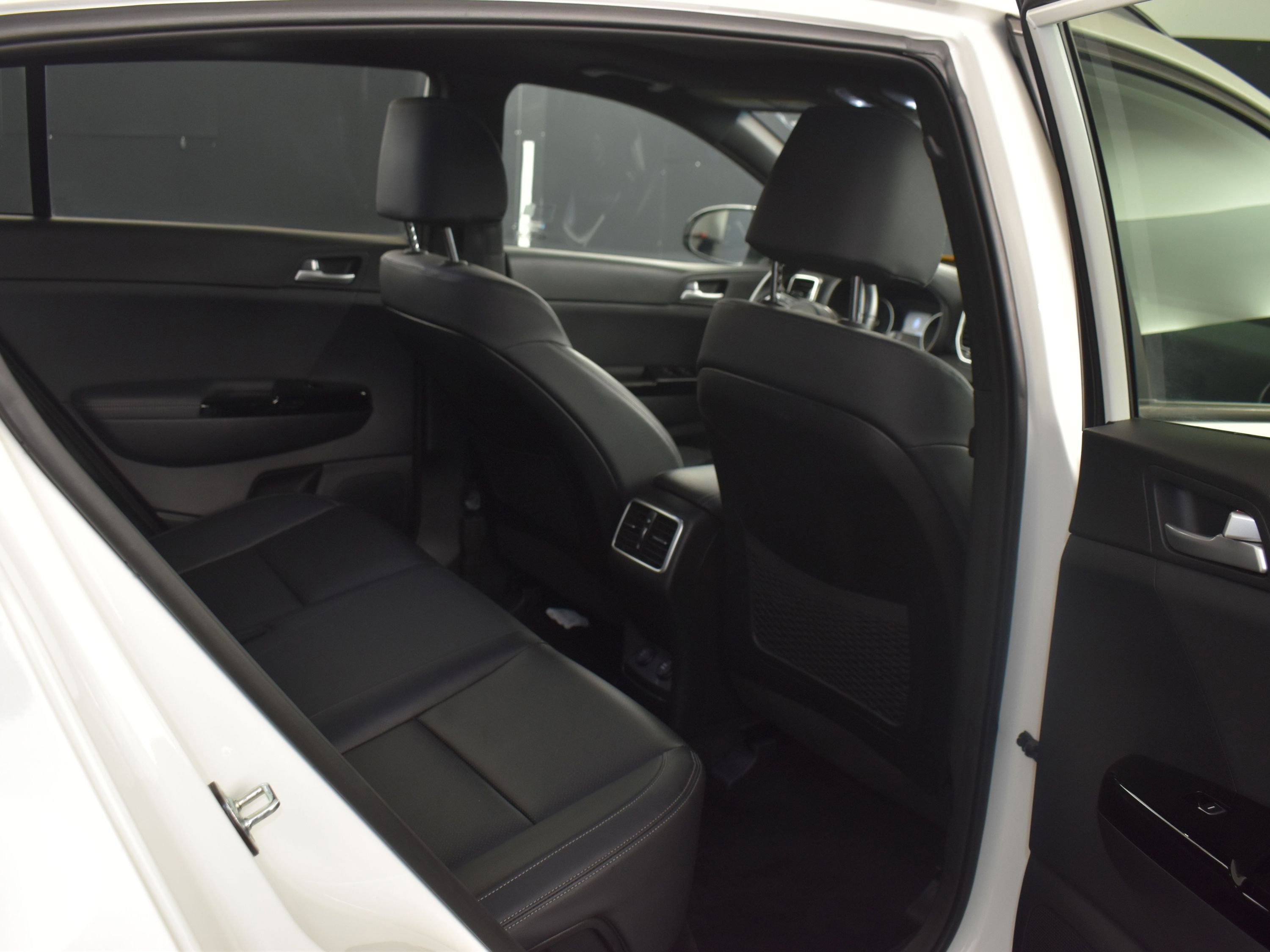 Used 2022 Kia Sportage Nightfall Edition w/ Nighfall AWD Premium Package image 47