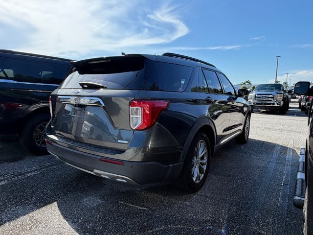 Certified 2020 Ford Explorer XLT w/ Equipment Group 202A RWD image 9