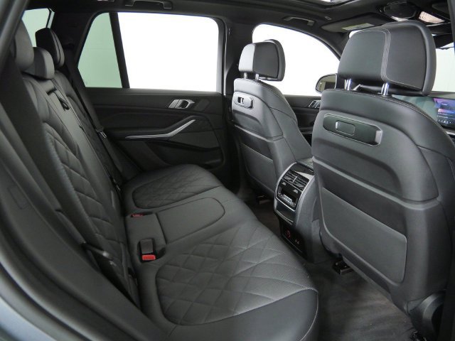 New 2027 Volkswagen Jetta SE FWD image 26