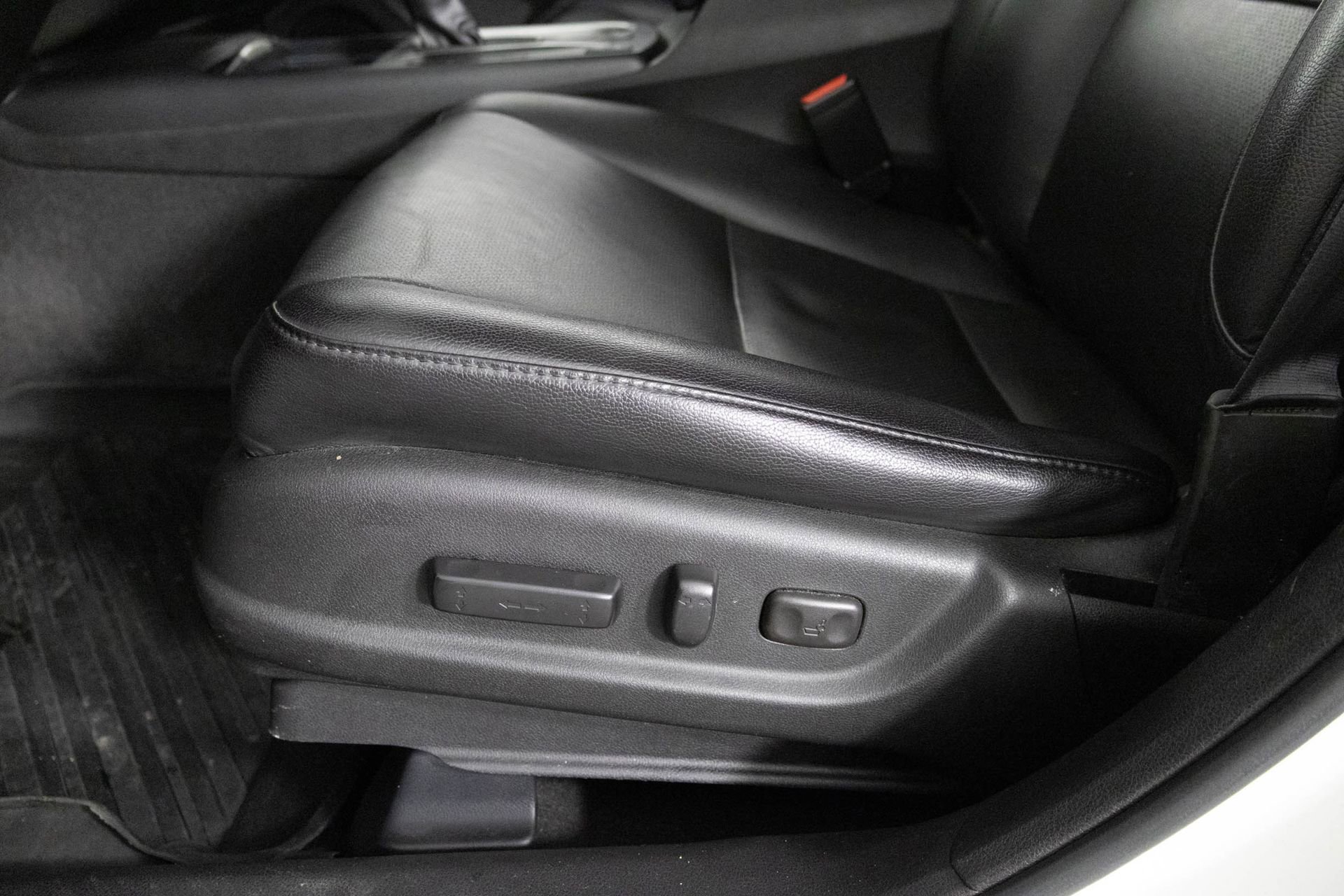 Used 2018 Acura RDX w/ Technology Package image 22