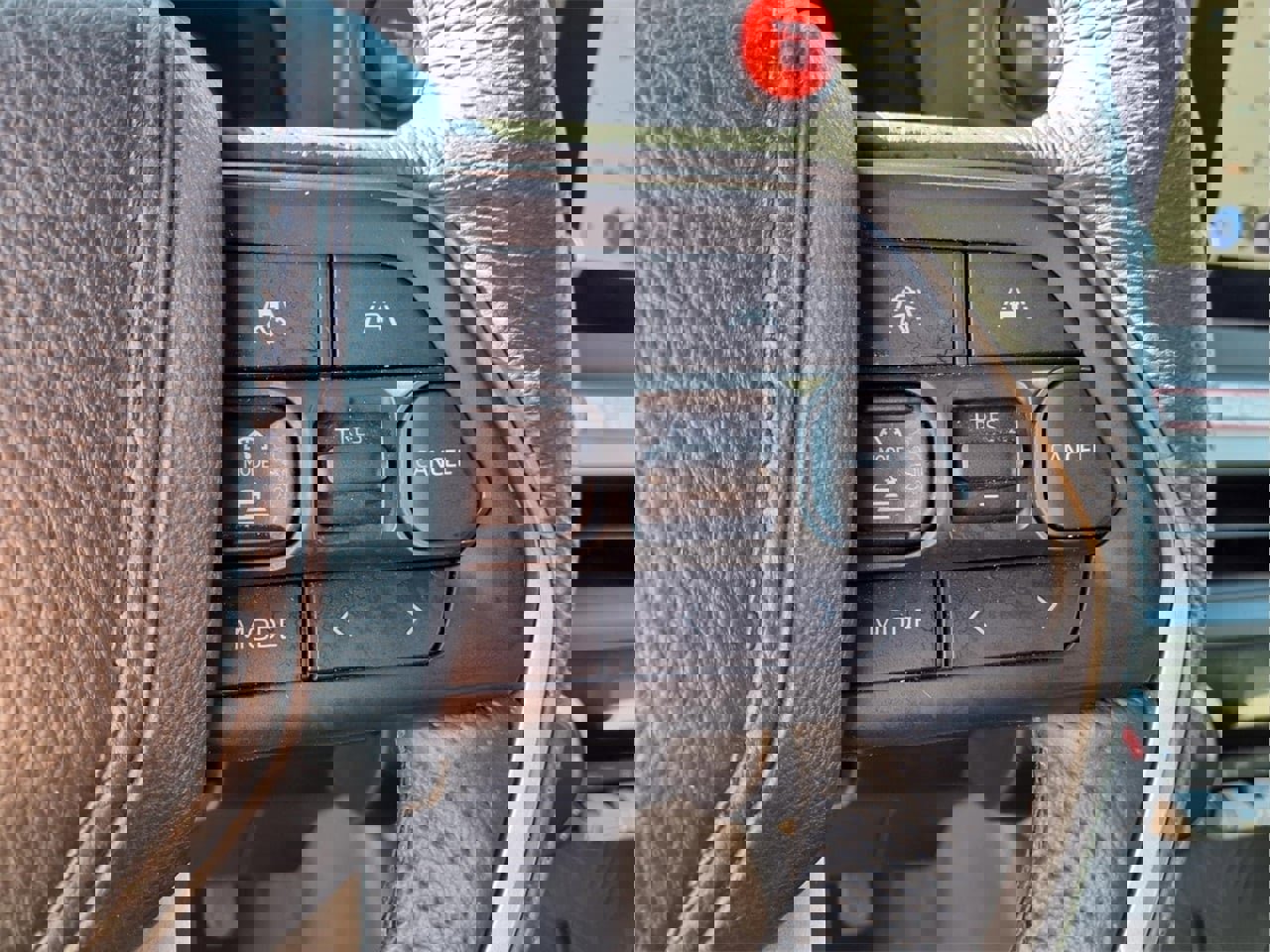 Used 2025 Toyota Tacoma TRD Off-Road image 24