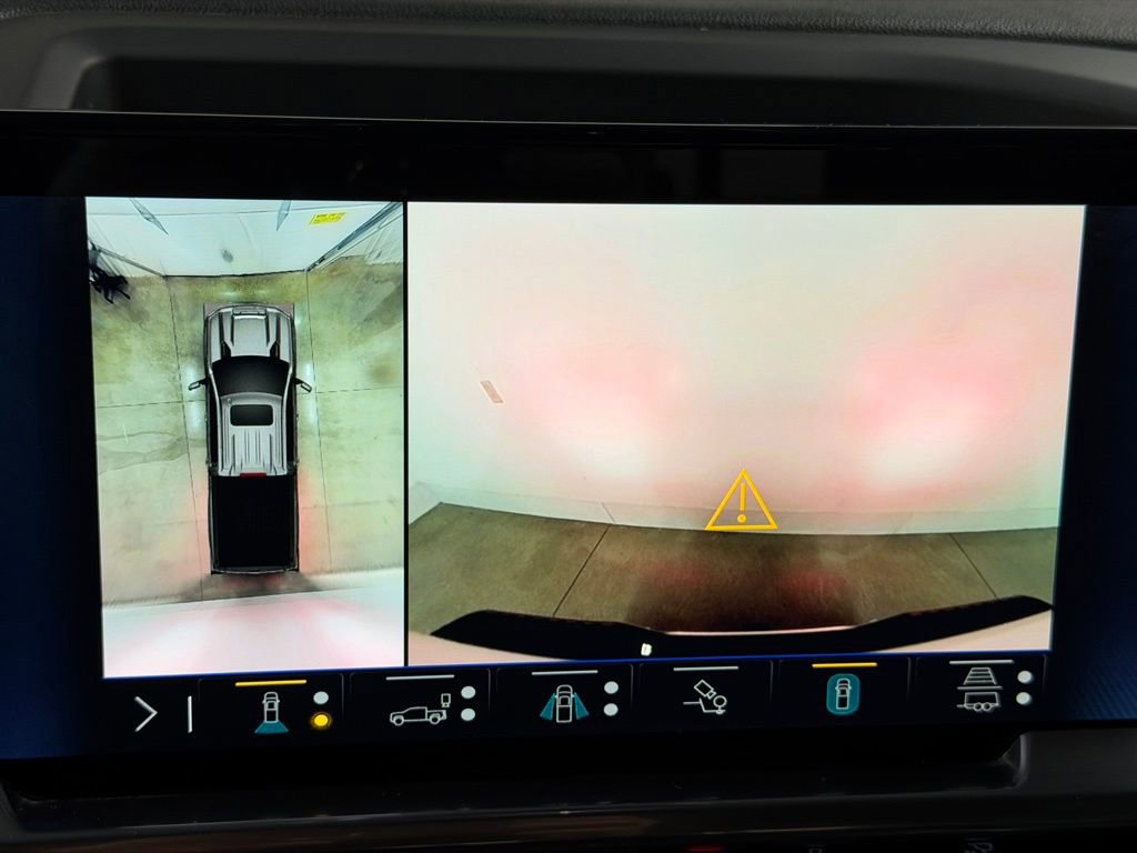 Certified 2024 Chevrolet Silverado 2500 LTZ w/ LTZ Convenience Package image 45