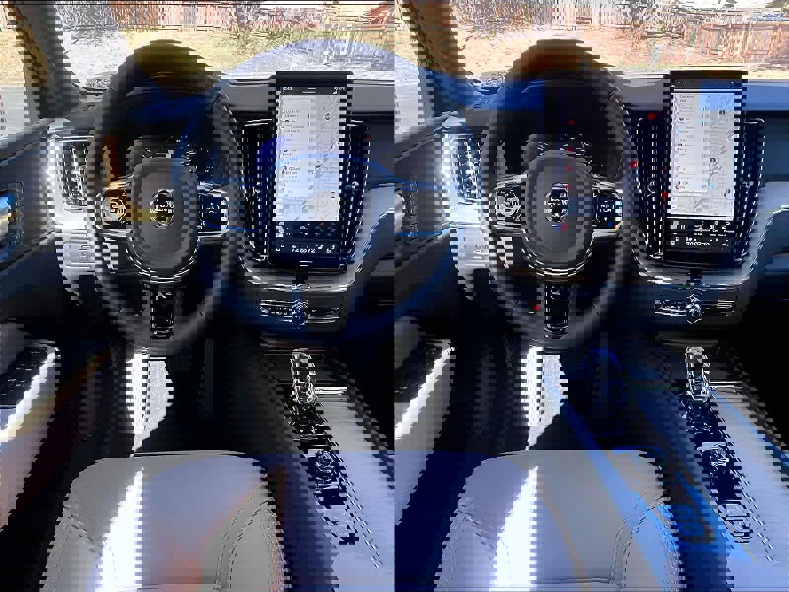 New 2026 Volvo XC60 T8 Plus w/ Protection Package Premier image 15