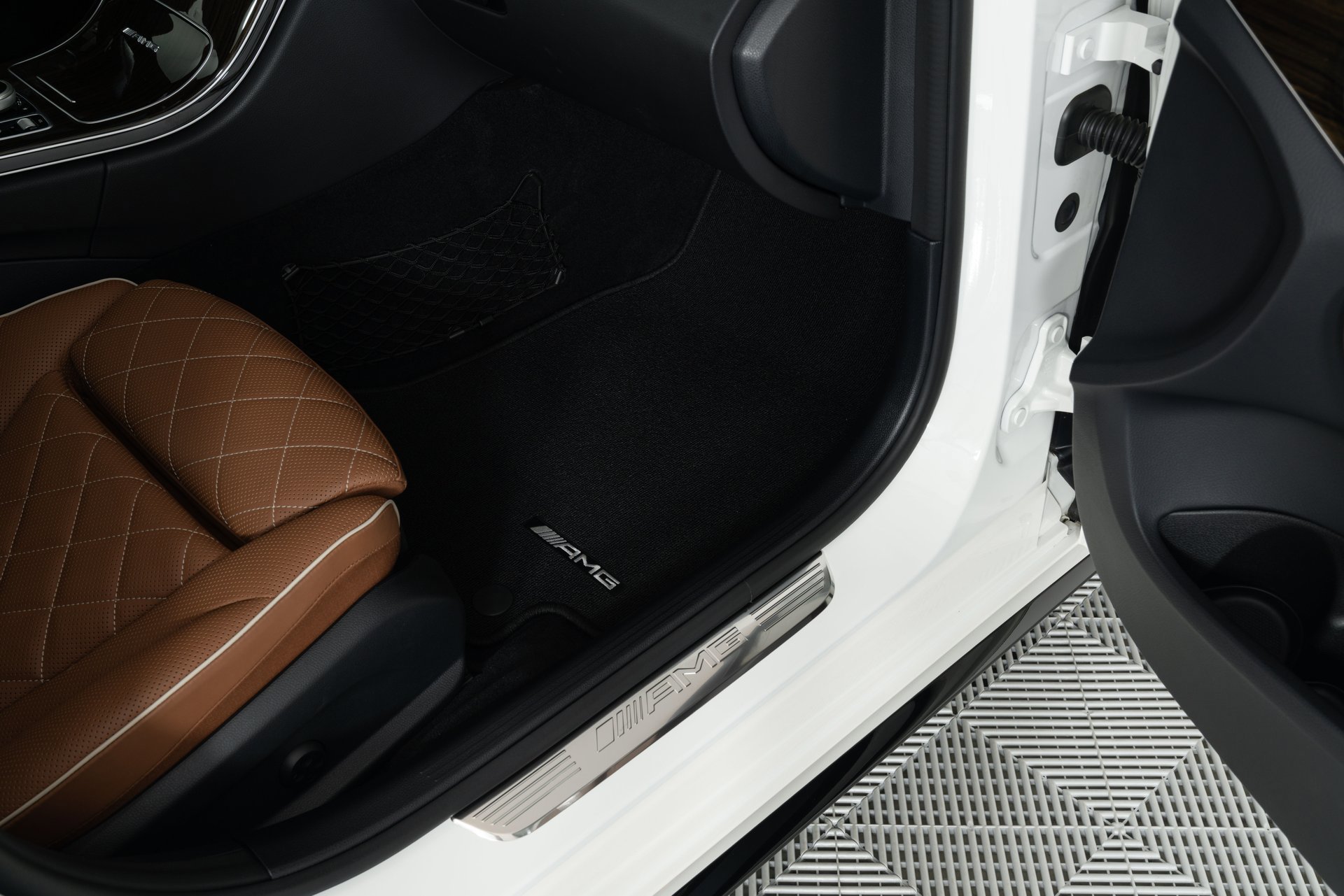 Used 2018 Mercedes-Benz C 63 AMG S w/ Driver Assistance Package image 20