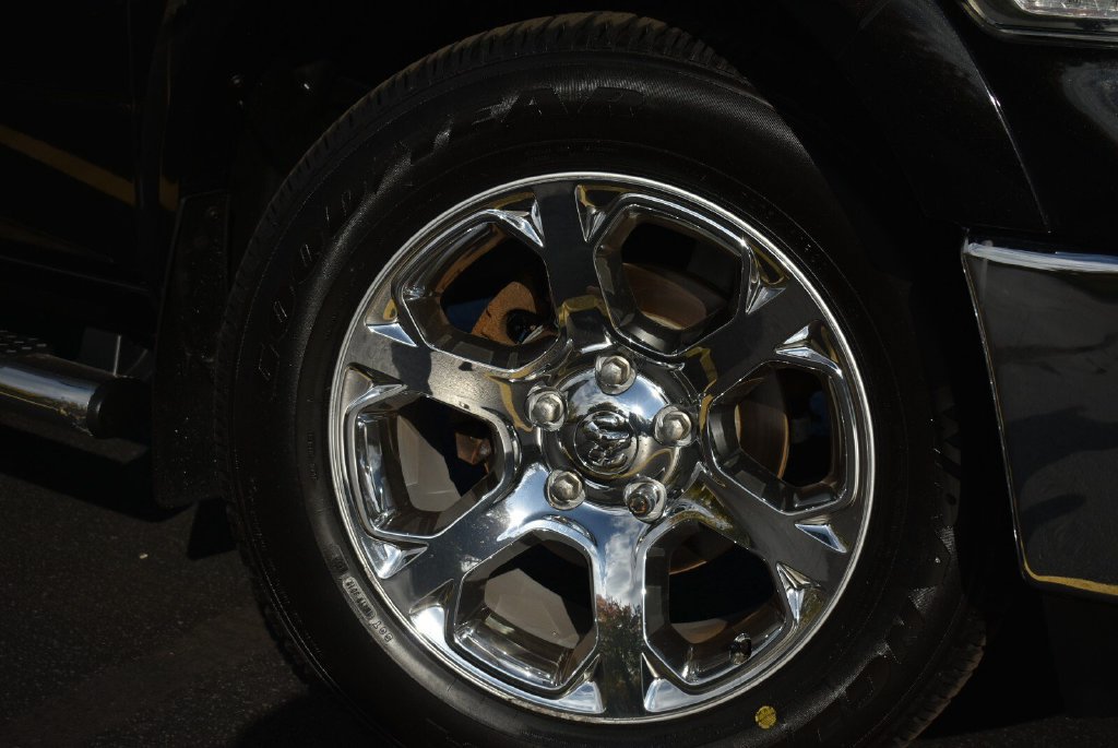 Used 2015 RAM 1500 Laramie w/ Convenience Group AWD/4WD image 5