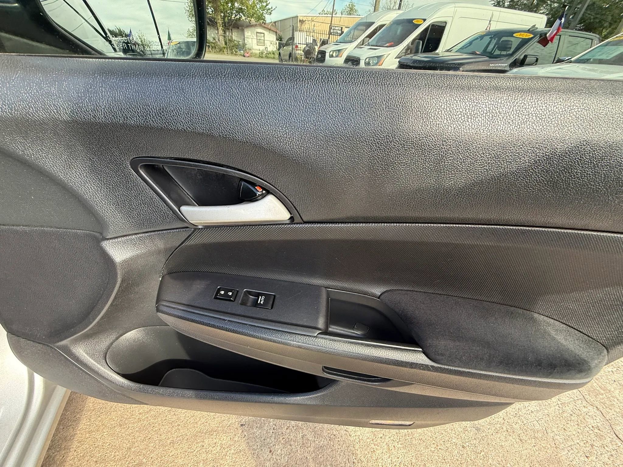Used 2009 Honda Accord LX-P image 21
