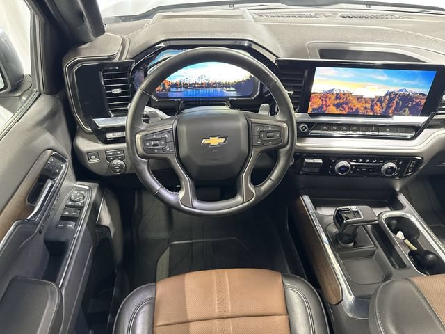 Used 2024 Chevrolet Silverado 1500 High Country w/ Technology Package AWD/4WD image 15