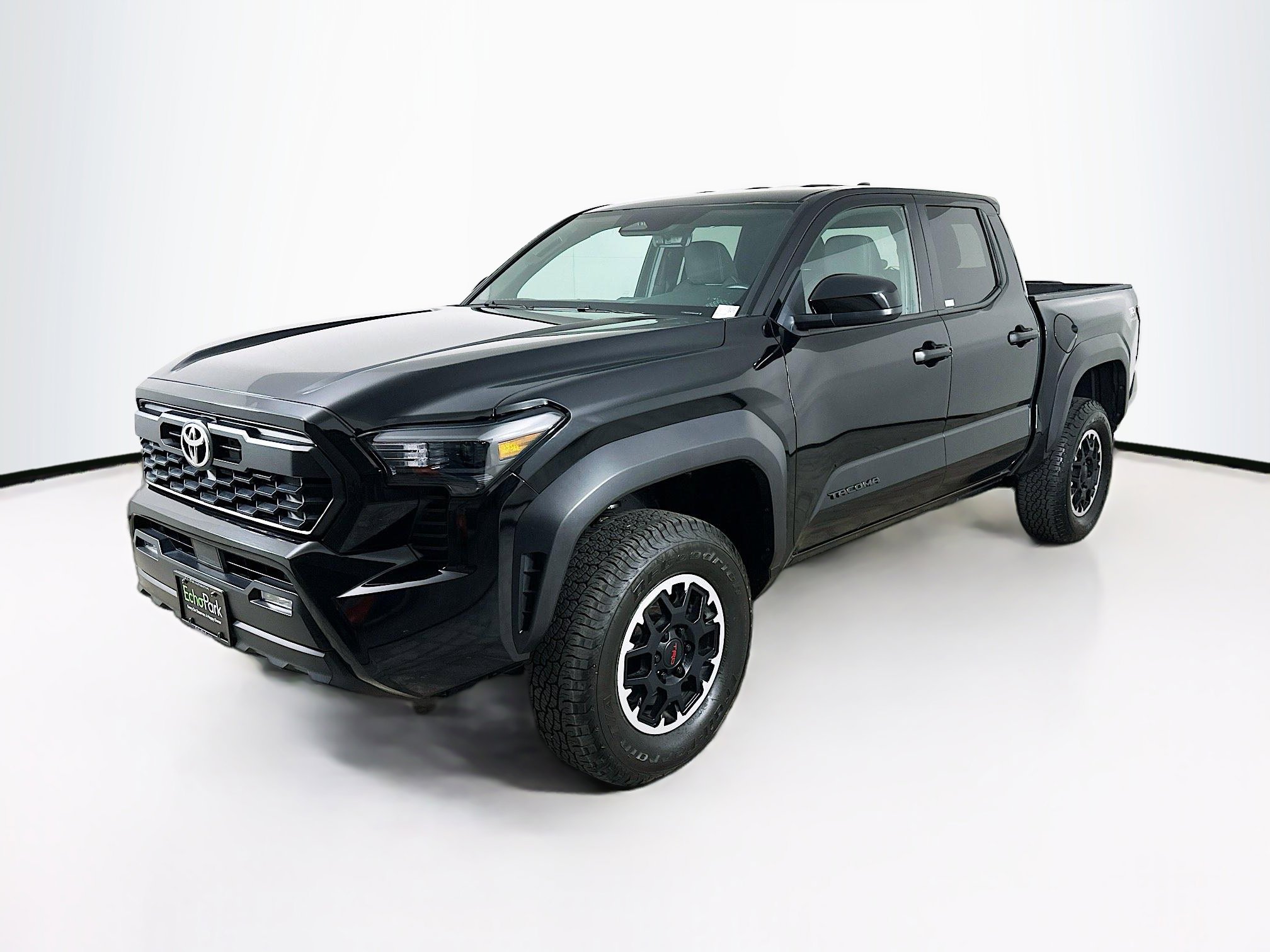 Used 2024 Toyota Tacoma TRD Off-Road image 3