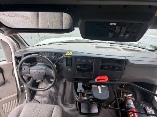 Used 2007 Chevrolet Express 3500 image 14