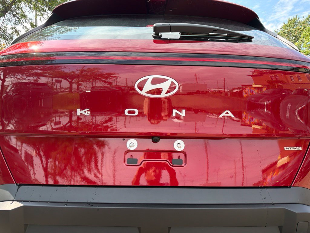 New 2027 Hyundai Kona SE AWD/4WD image 10