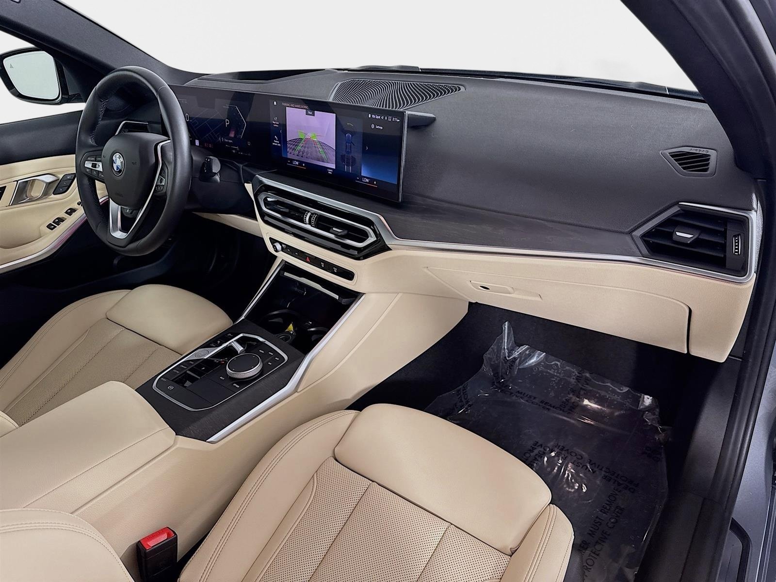 Used 2024 BMW 330i Sedan w/ Premium Package image 30